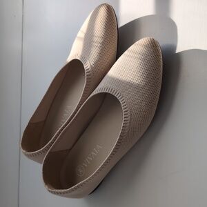 Vivaia Pointed-Toe Ballet Flats Aria 5°